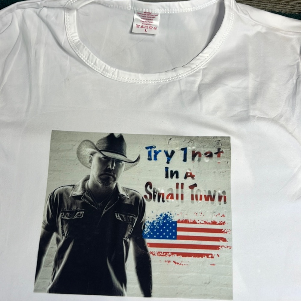 Jason Aldean “TRY THAT IN A SMALL TOWN” women’s tee